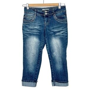 LEI Ashley Low Rise Capri Jeans Juniors Size 1 Y2K Embroidered Flap Pocket